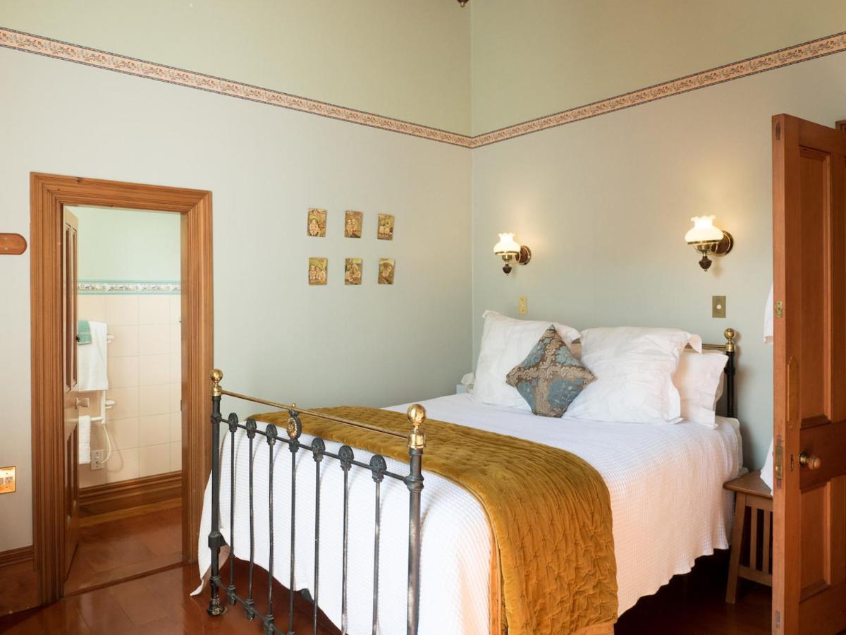 Ounuwhao B&B Guest Lodge Расселл Экстерьер фото